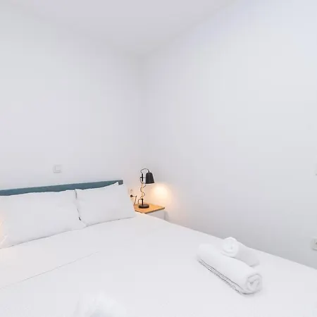 Areti Residential Complex شقة Ofrínion