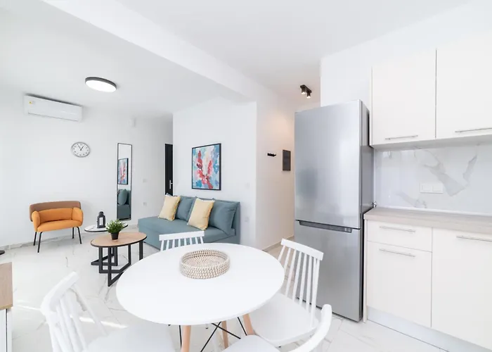 Areti Residential Complex דירה Ofrínion